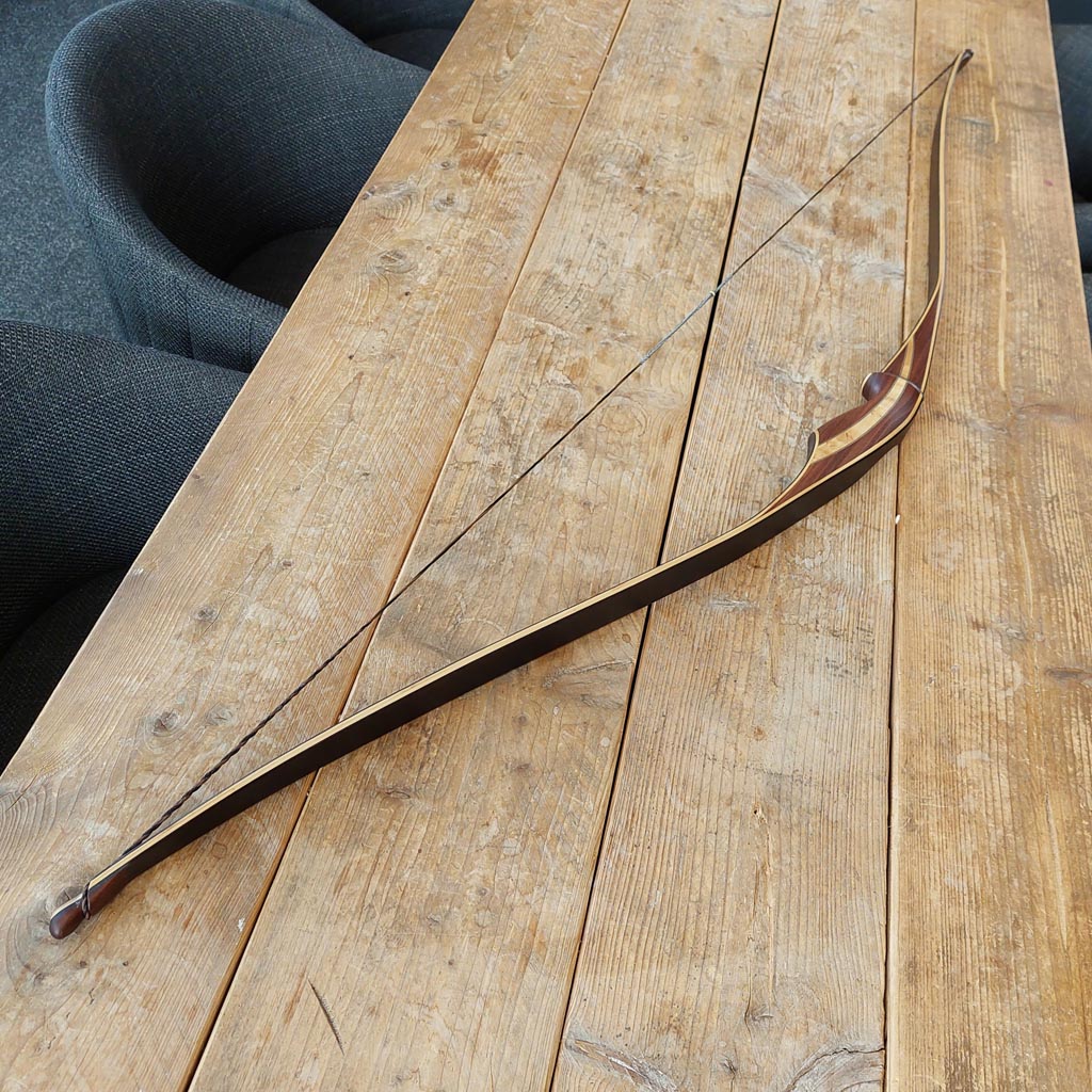 boog, archery bow?, recurve bow, wooden bow, bow with string