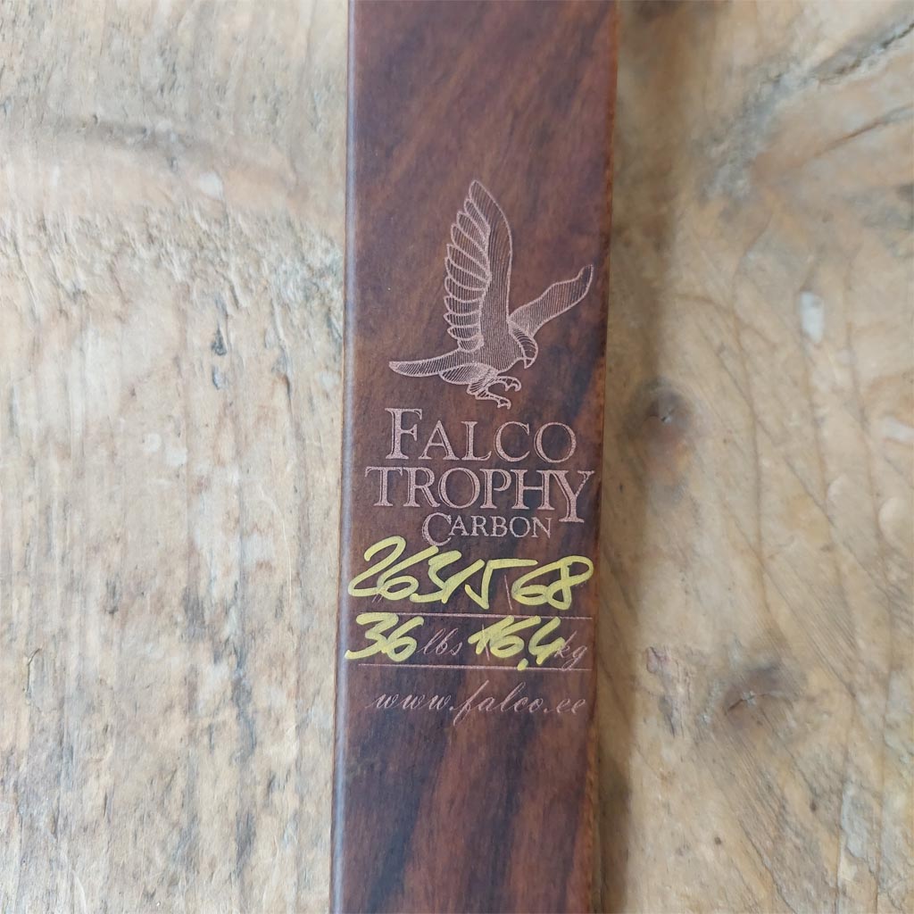 falcon trophy, carbon, houten doos, gegraveerd, logo